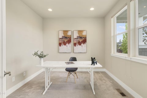 Tiny photo for 20693 SE Cougar Peak Drive, Bend, OR 97702 (MLS # 220222844)