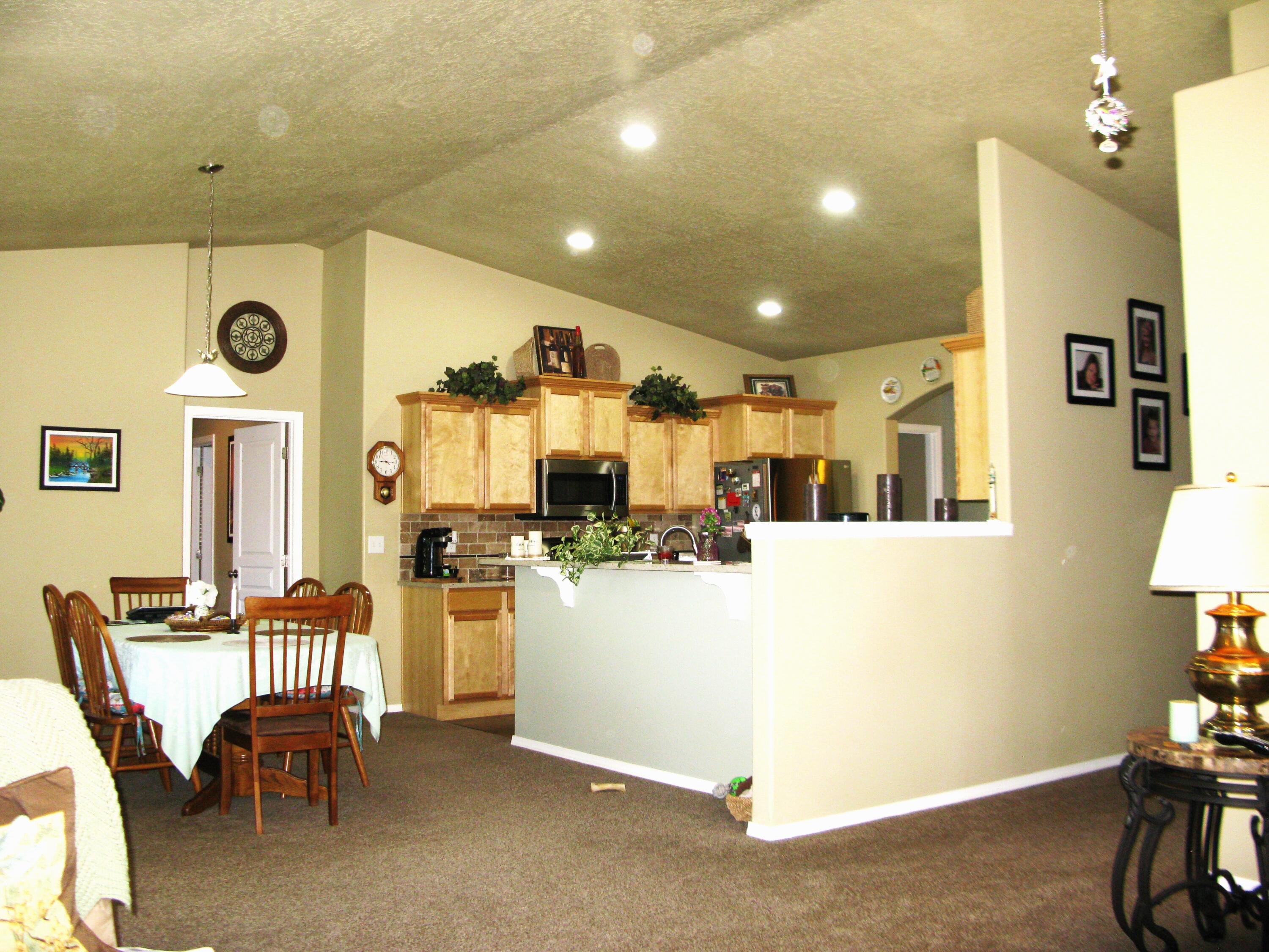 McKenzie Rim Estates - Residential