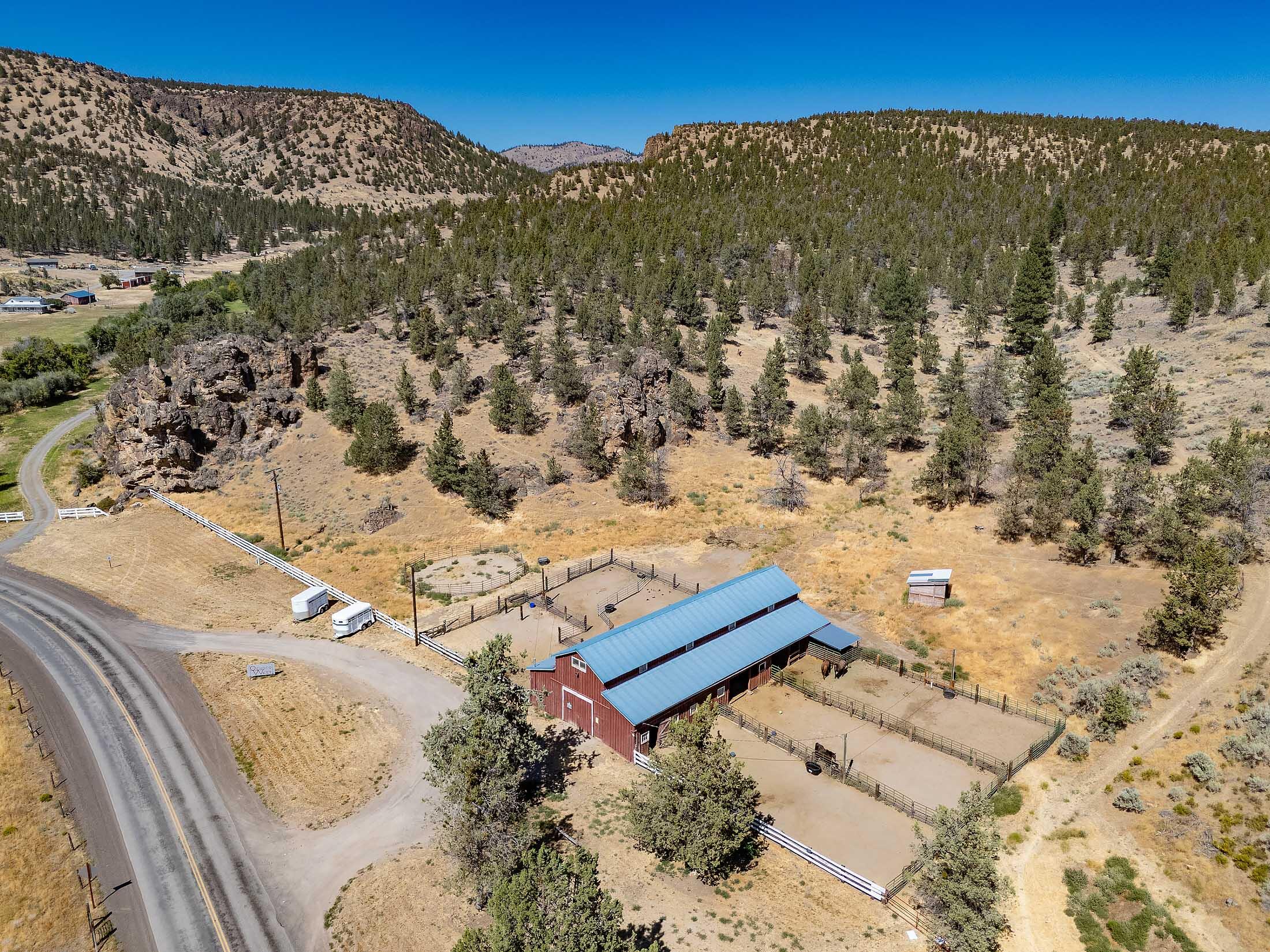 Golden Horseshoe - Land