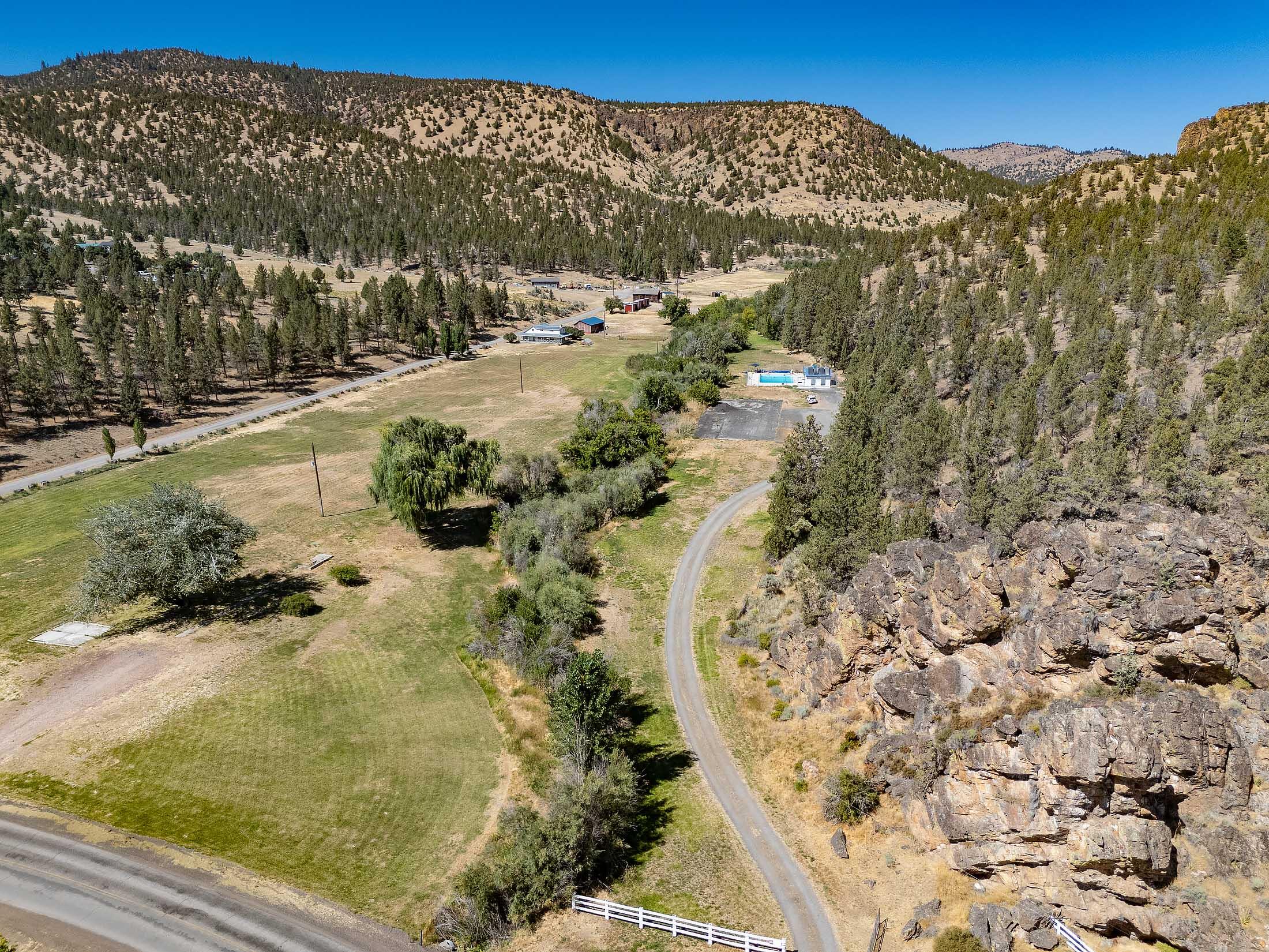 Golden Horseshoe - Land