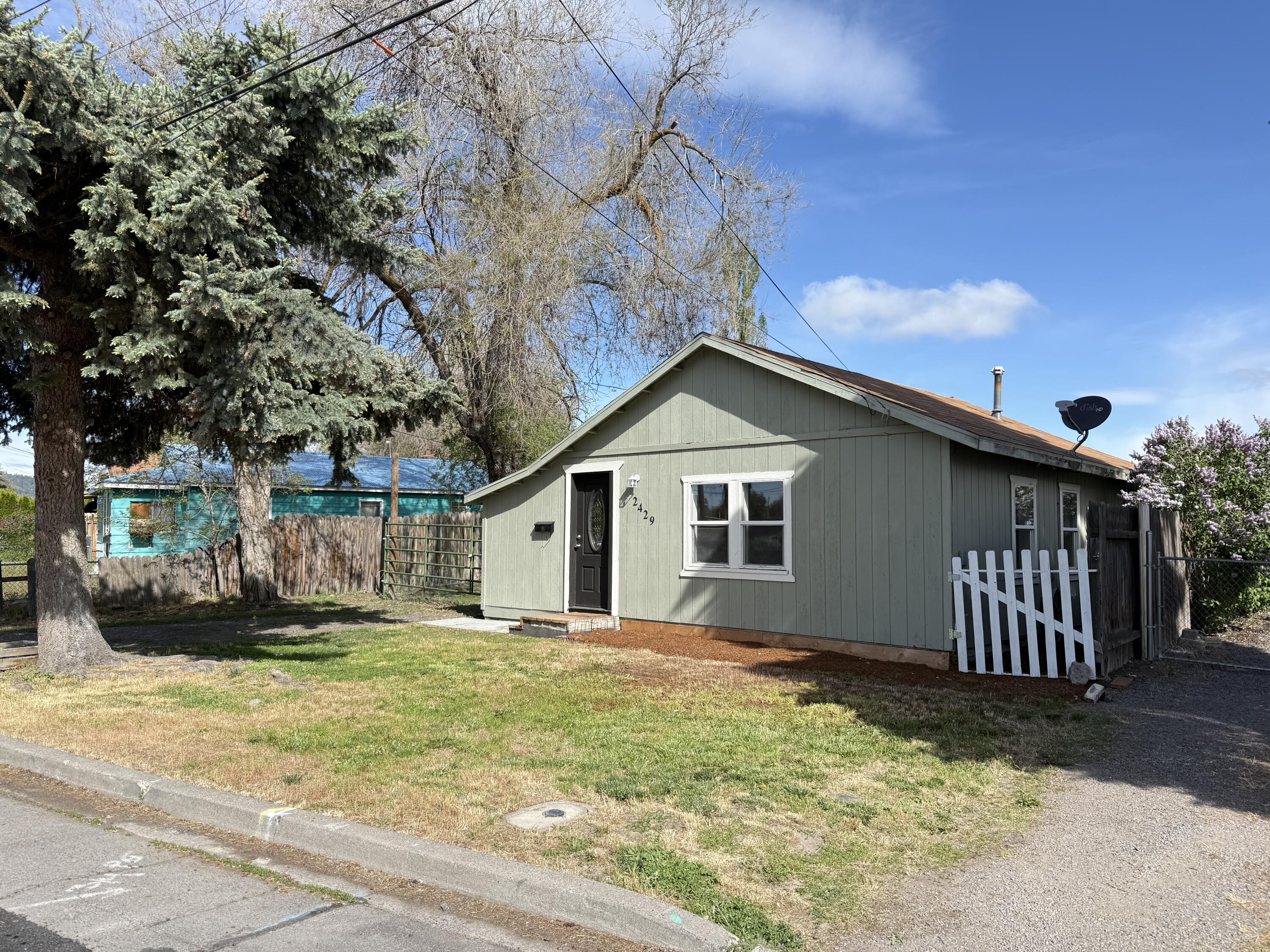 2429 Orchard Avenue