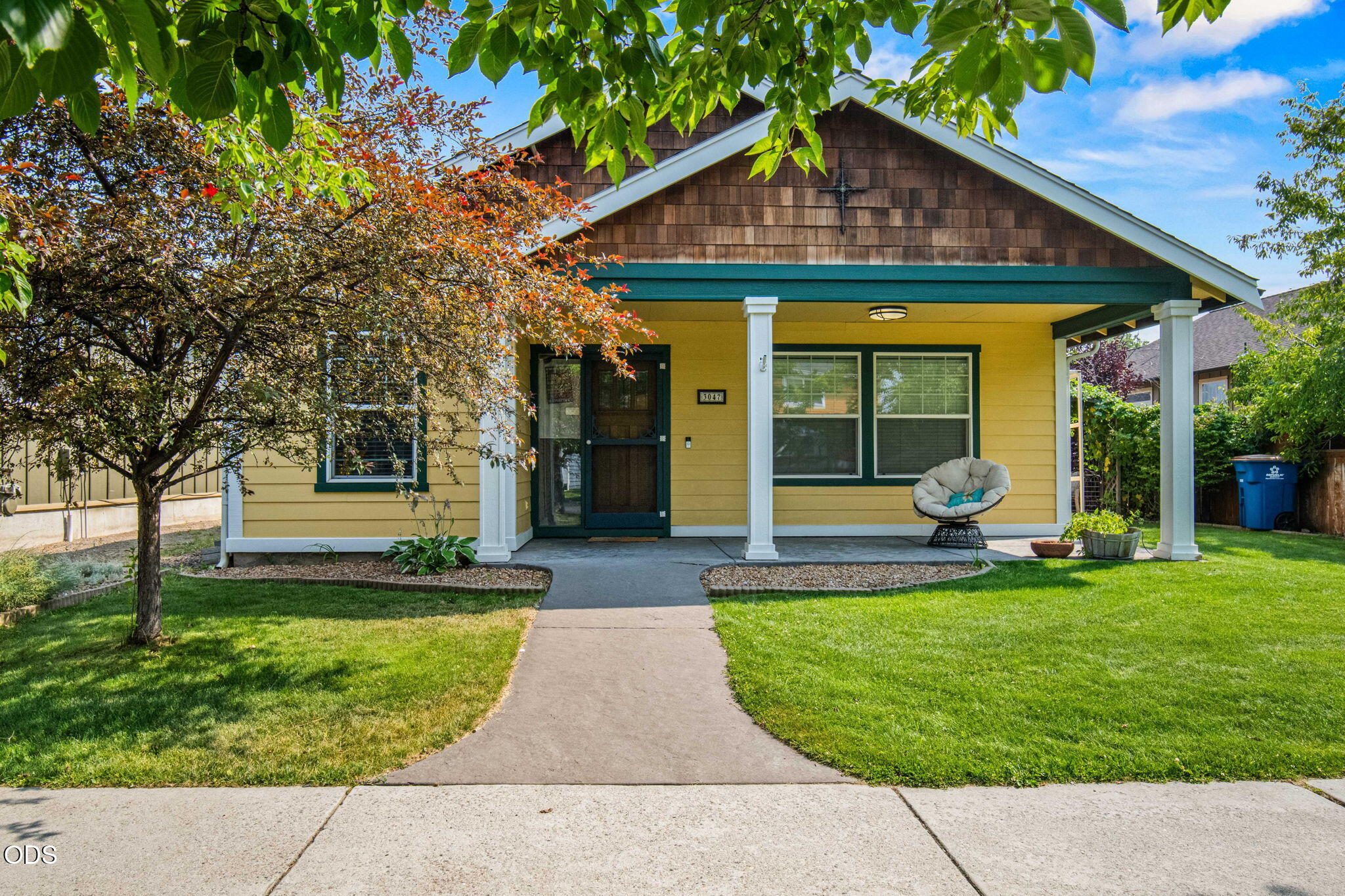 3047 NE Yellow Ribbon Drive