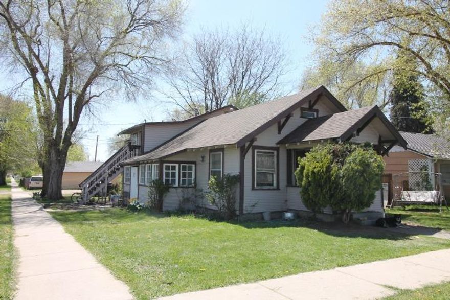 Cute 5-plex with good rental income. All units rented. Nice quiet area. Nice large corner lot. New roof. Well taken care of.