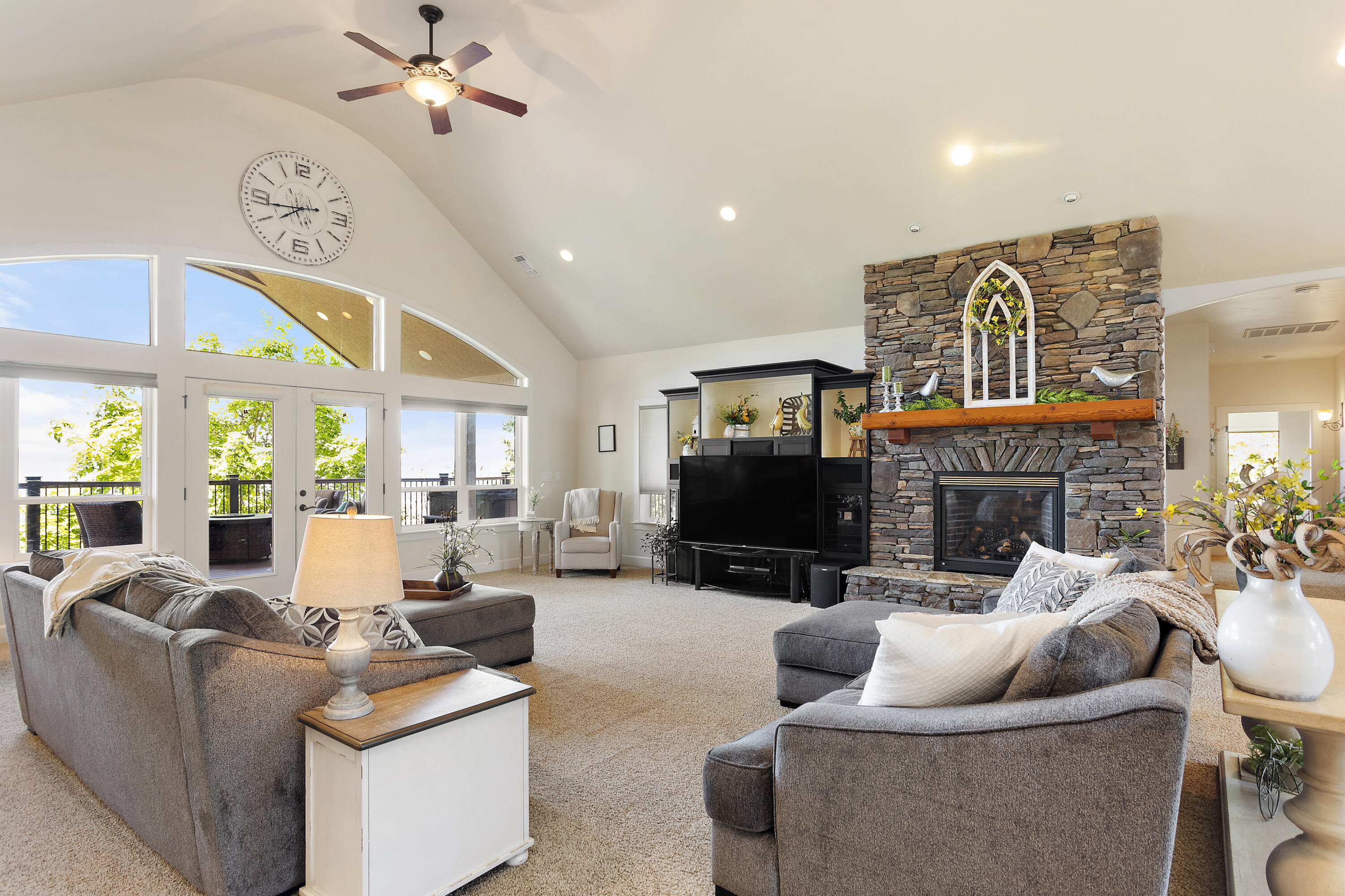 Roxy Ann Heights Subdivision - Residential