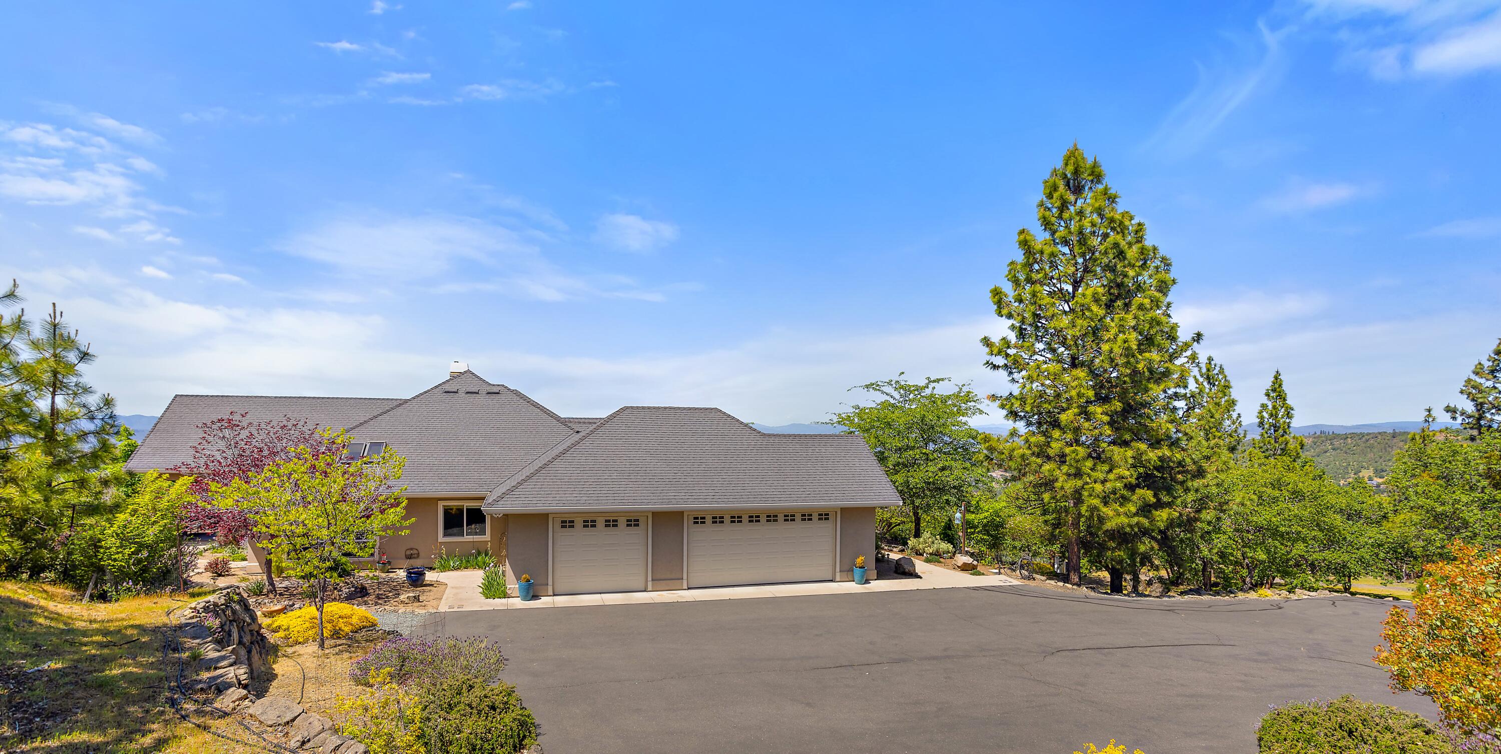 Roxy Ann Heights Subdivision - Residential