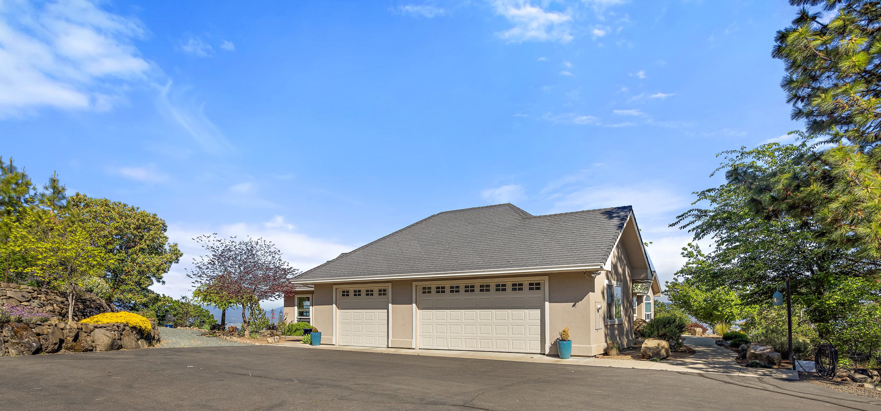 Roxy Ann Heights Subdivision - Residential