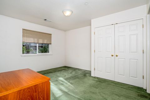 Tiny photo for 790 Park Street, Ashland, OR 97520 (MLS # 220214906)