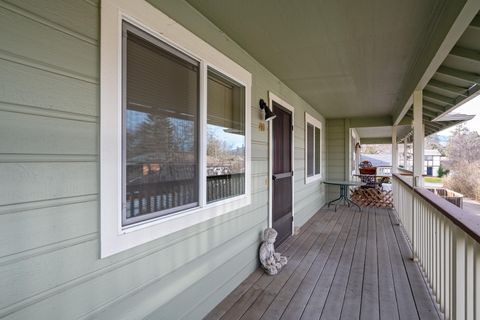 Tiny photo for 790 Park Street, Ashland, OR 97520 (MLS # 220214906)