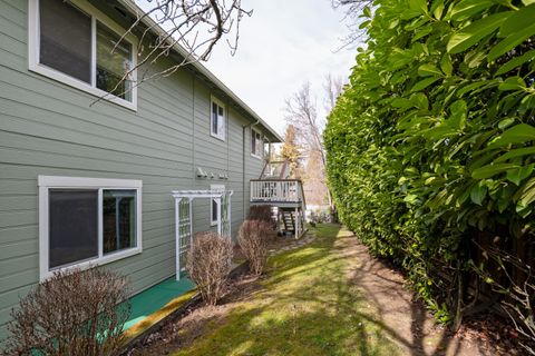 Tiny photo for 790 Park Street, Ashland, OR 97520 (MLS # 220214906)