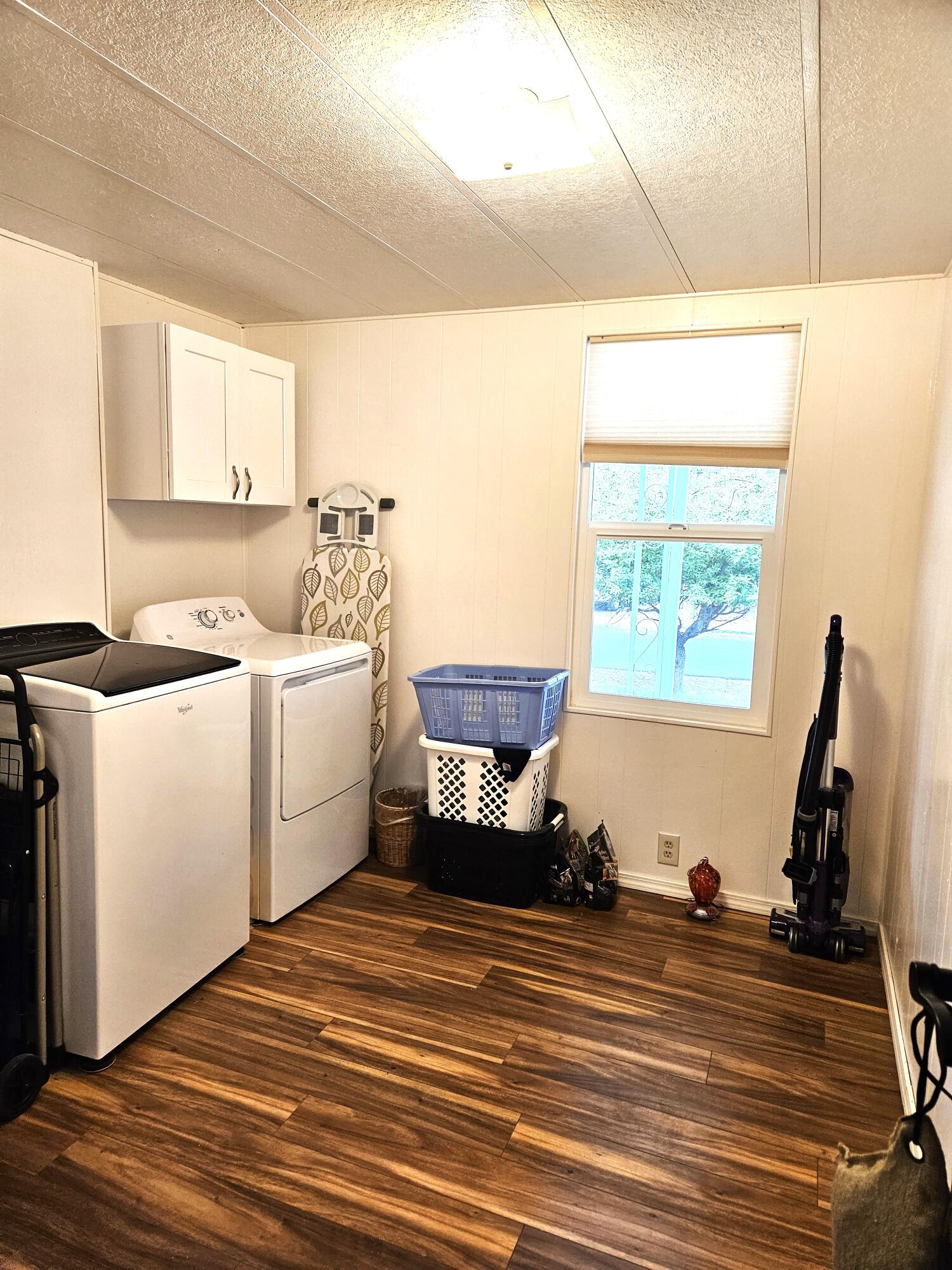 Rock Arbor Villa - Residential