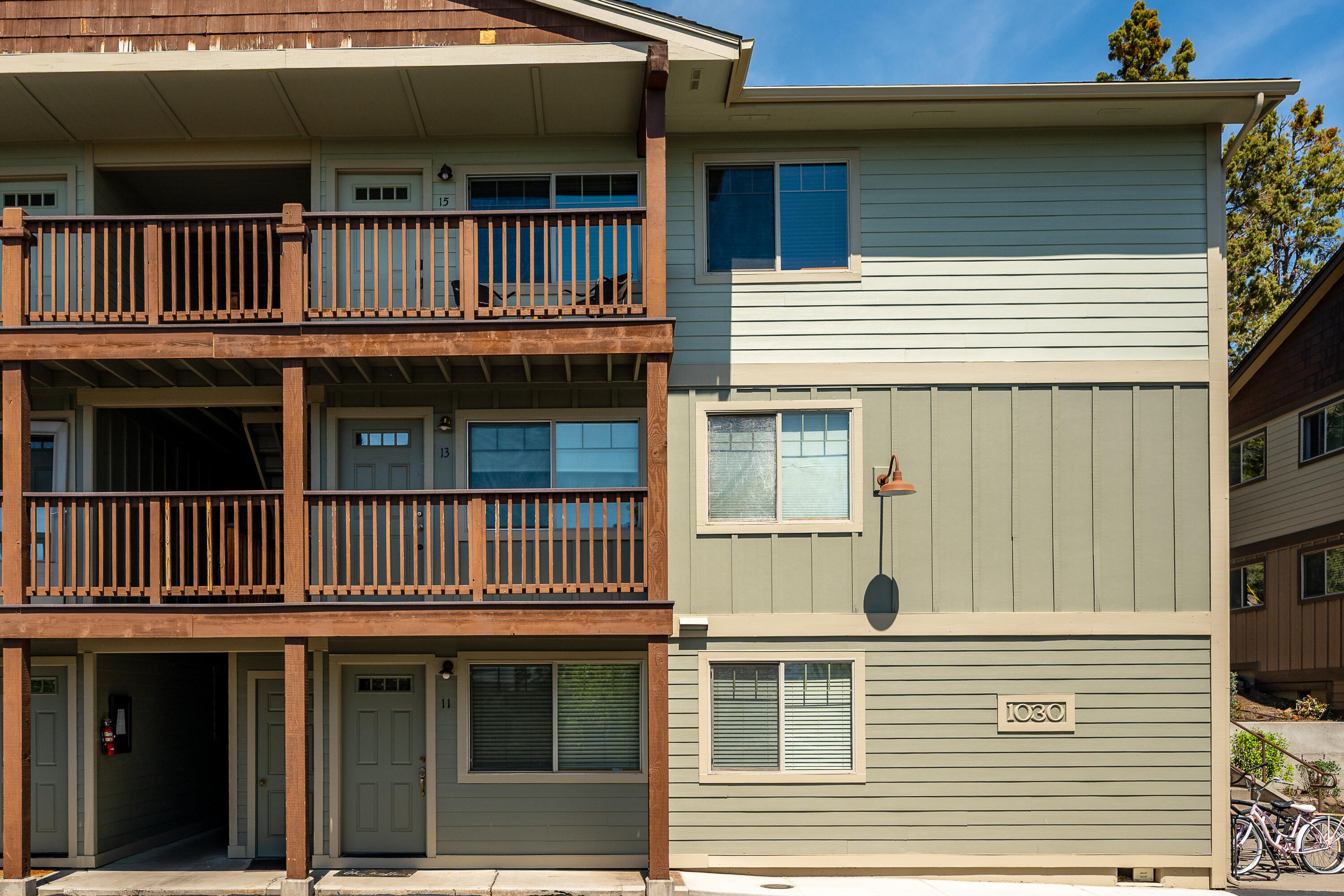 1030 NW Roanoke Avenue APT 15