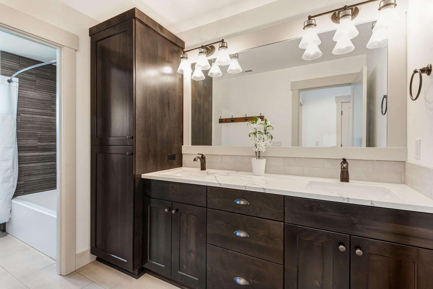 Lodges at Bachelor V - Residential