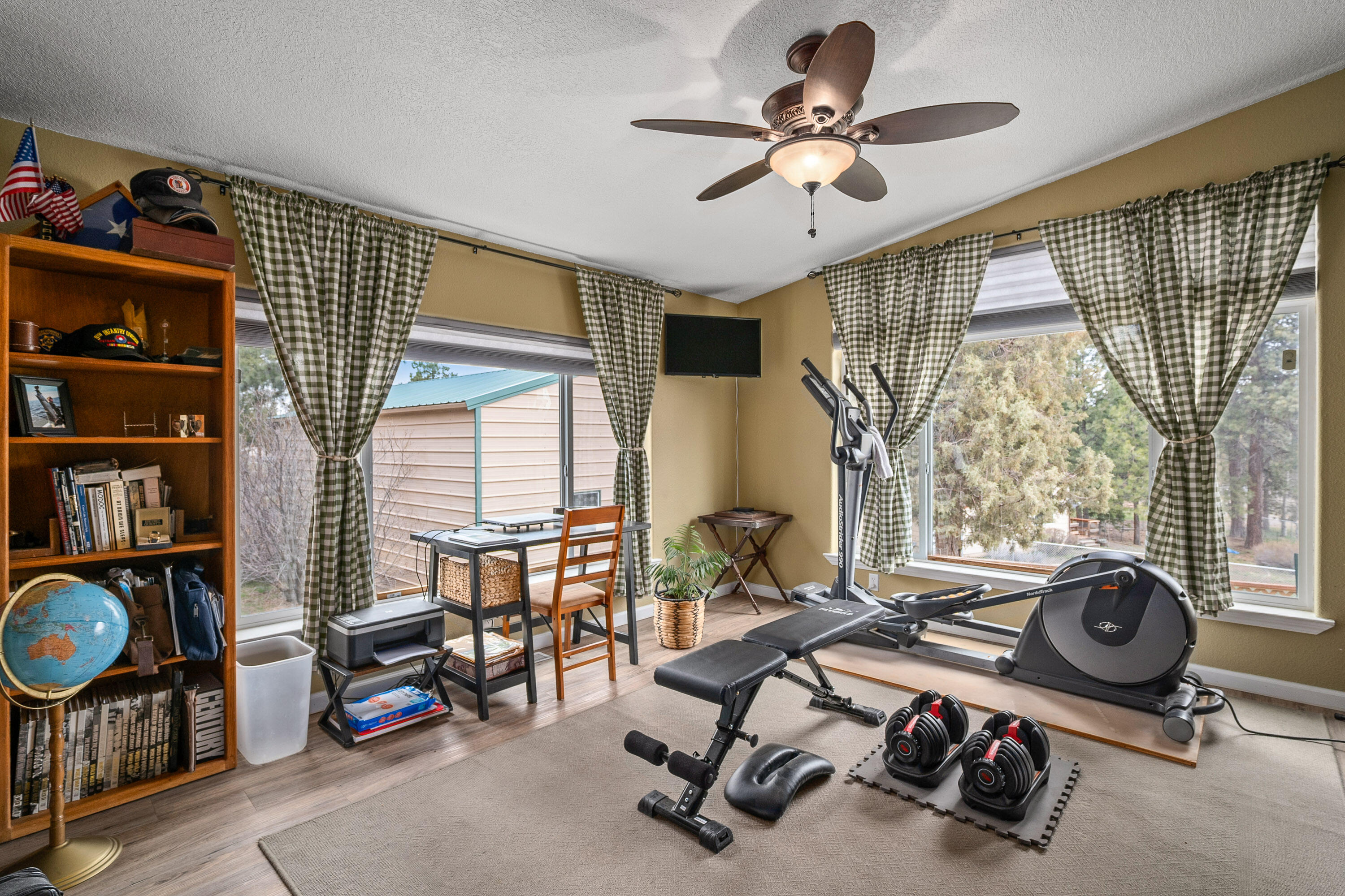 Irish Bend - Residential