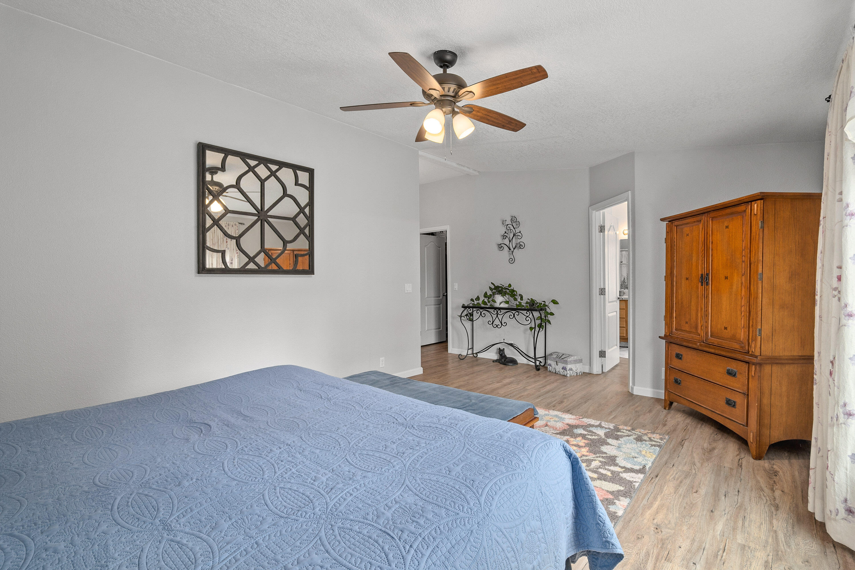 Irish Bend - Residential