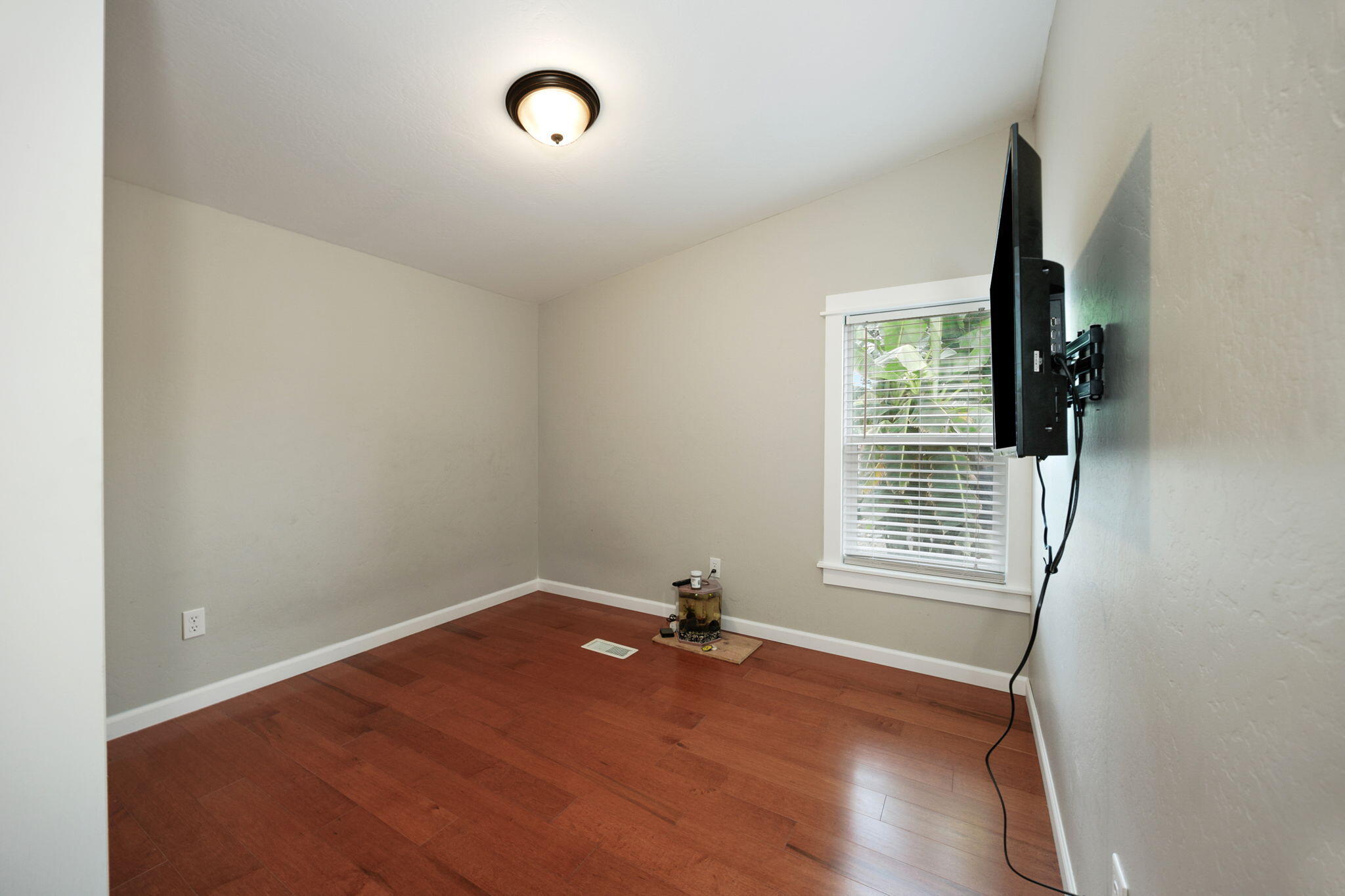 Myra Lynne Mobile Home Community - Residential