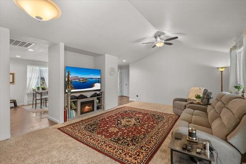 Tiny photo for 1716 Gardendale Lane, Grants Pass, OR 97527 (MLS # 220213939)