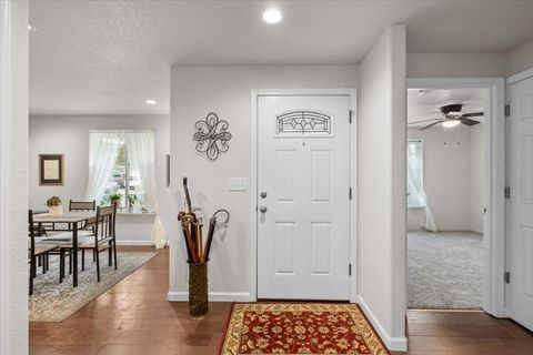 Tiny photo for 1716 Gardendale Lane, Grants Pass, OR 97527 (MLS # 220213939)