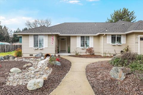 Tiny photo for 1716 Gardendale Lane, Grants Pass, OR 97527 (MLS # 220213939)