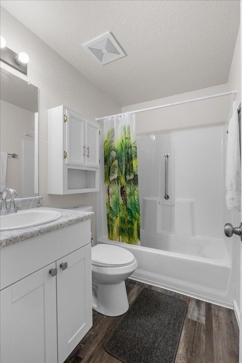 Tiny photo for 1716 Gardendale Lane, Grants Pass, OR 97527 (MLS # 220213939)