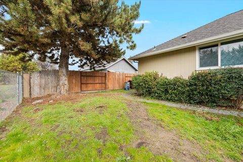 Tiny photo for 1716 Gardendale Lane, Grants Pass, OR 97527 (MLS # 220213939)