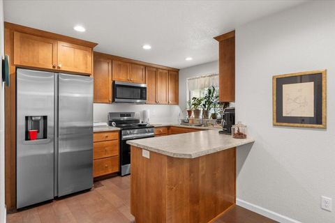 Tiny photo for 1716 Gardendale Lane, Grants Pass, OR 97527 (MLS # 220213939)