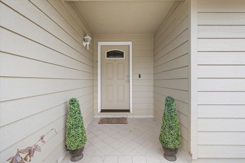 Tiny photo for 1716 Gardendale Lane, Grants Pass, OR 97527 (MLS # 220213939)