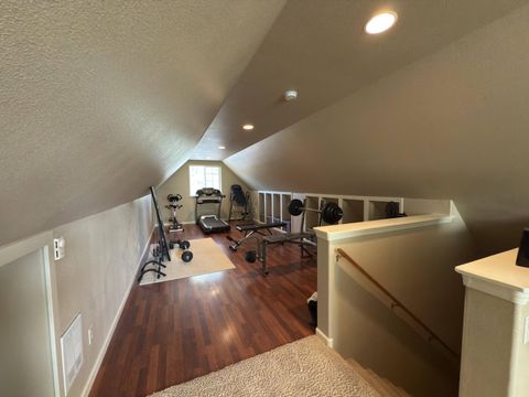 Tiny photo for 16923 Torrance Road, Bend, OR 97707 (MLS # 220216951)