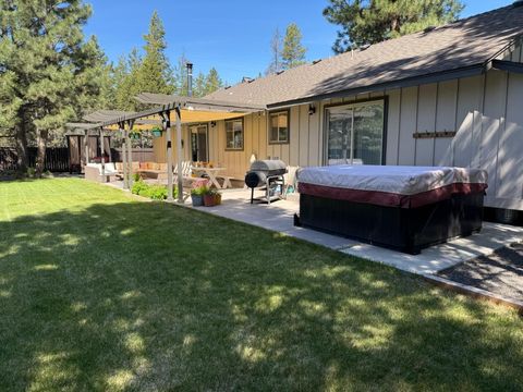 Tiny photo for 16923 Torrance Road, Bend, OR 97707 (MLS # 220216951)