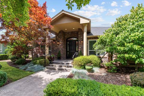 Photo of 935 Sandoz Street, Central Point, OR 97502 (MLS # 220224648)