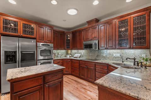 Tiny photo for 935 Sandoz Street, Central Point, OR 97502 (MLS # 220224648)