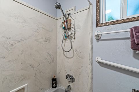 Tiny photo for 9780 Monument Drive, Grants Pass, OR 97526 (MLS # 220217285)