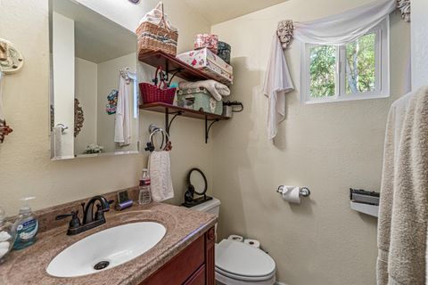 Tiny photo for 9780 Monument Drive, Grants Pass, OR 97526 (MLS # 220217285)