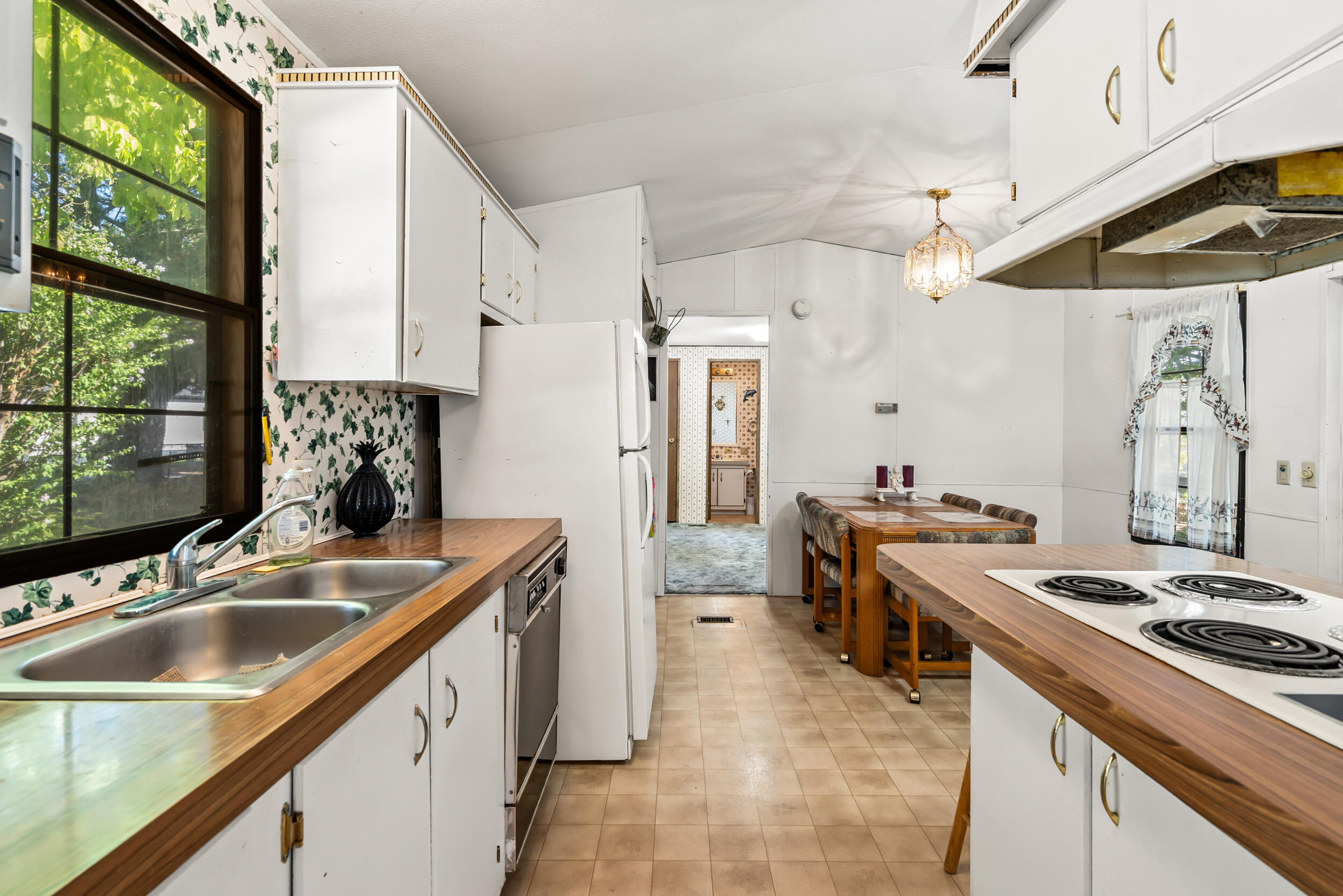 Myra Lynne Mobile Home Community - Residential