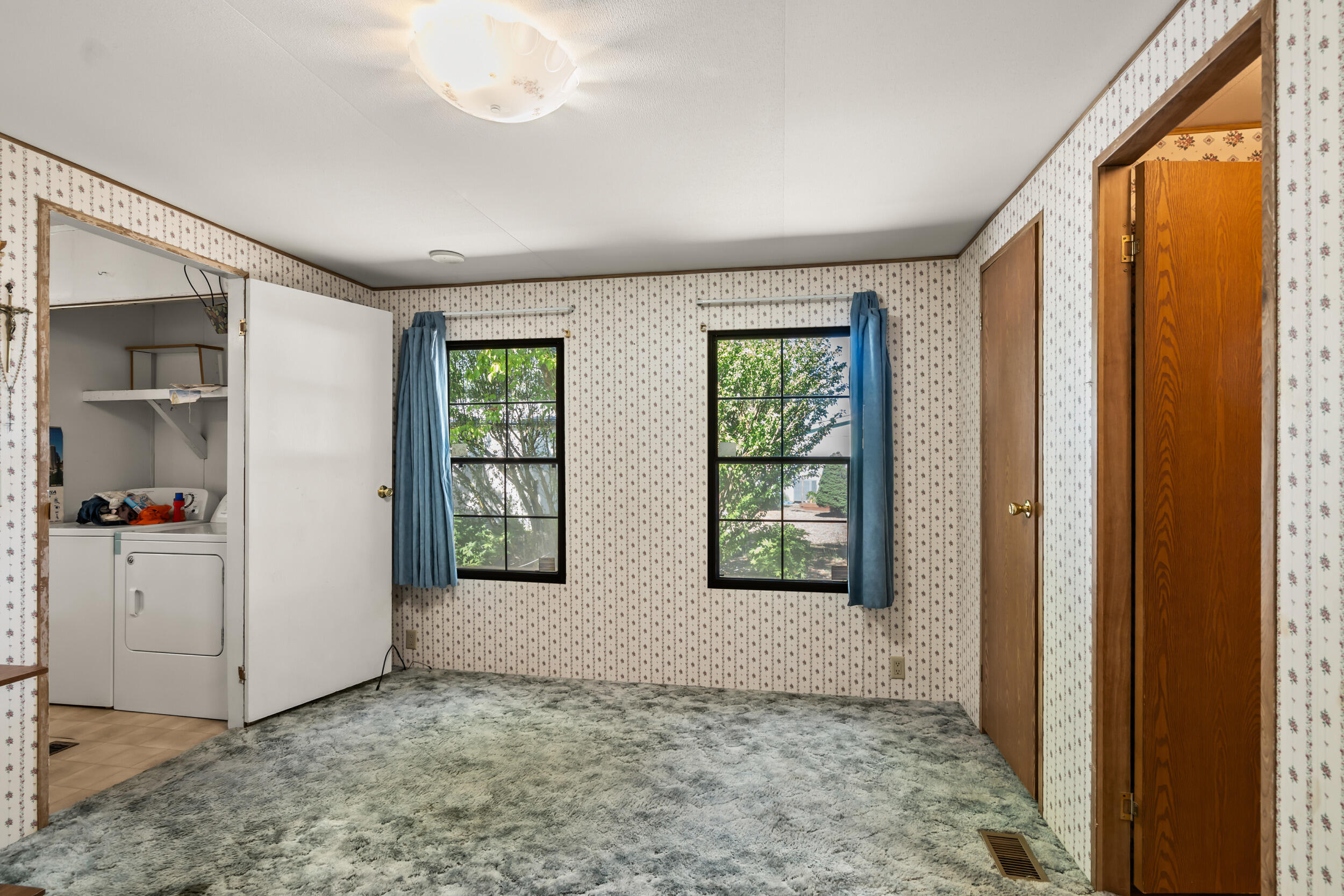 Myra Lynne Mobile Home Community - Residential