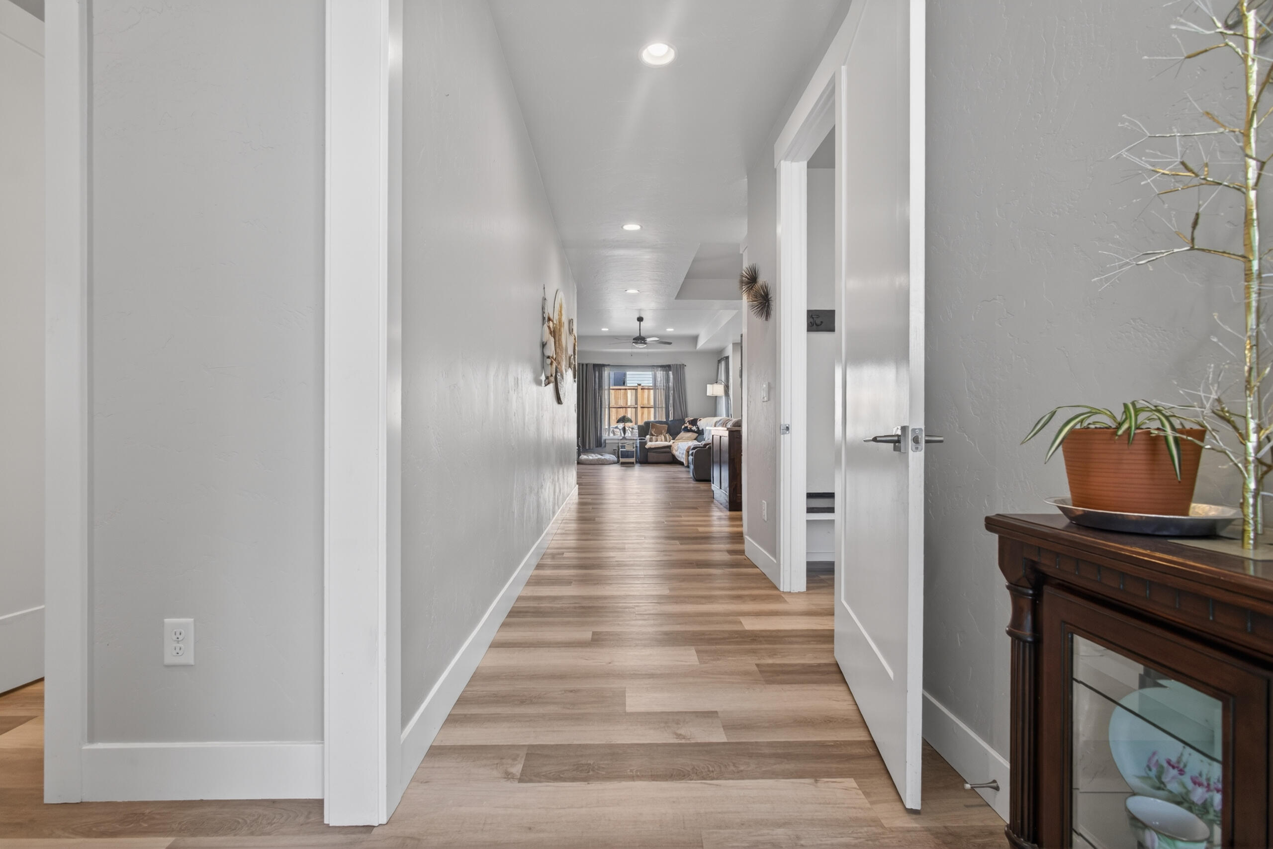 4637 SW Antelope Avenue