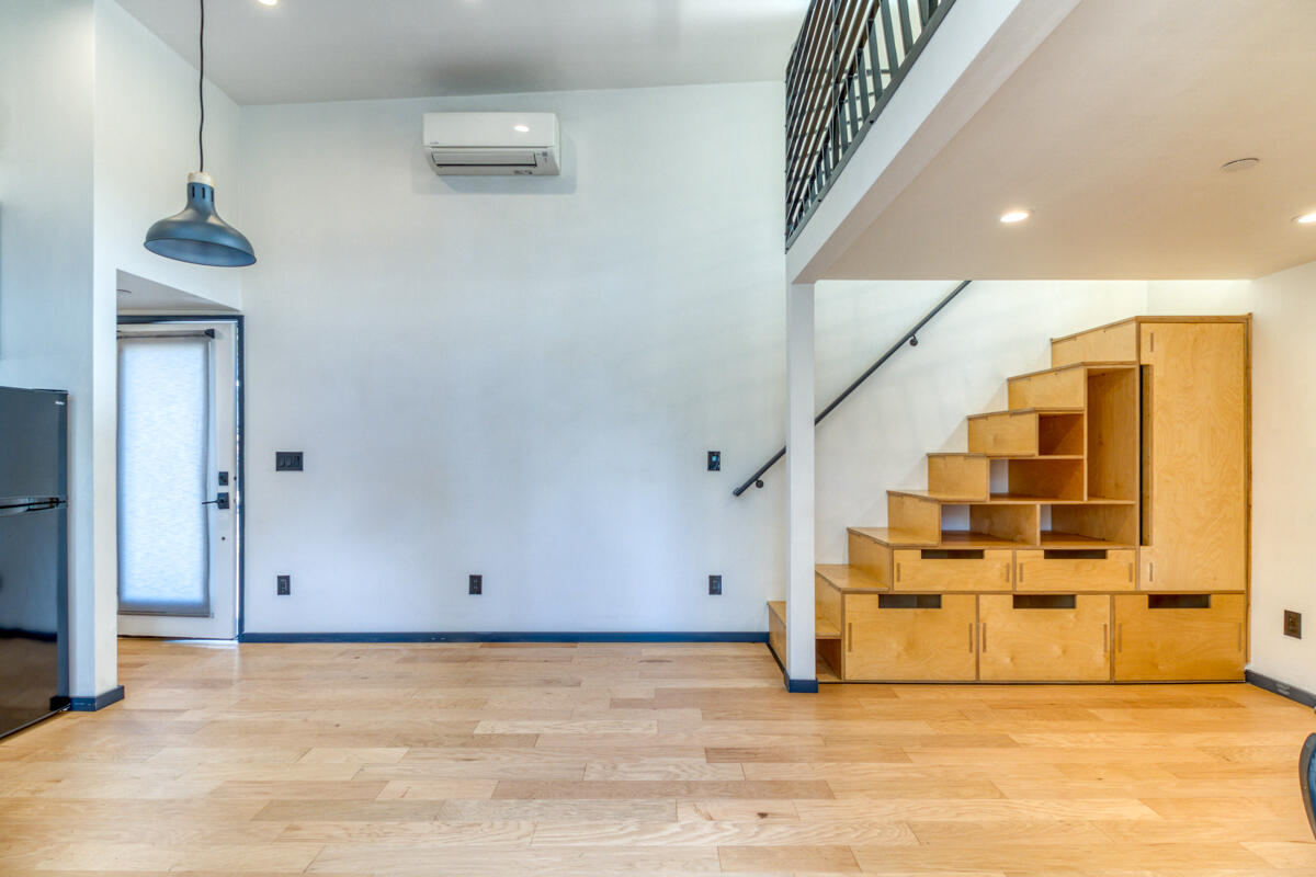 Hiatus - Residential