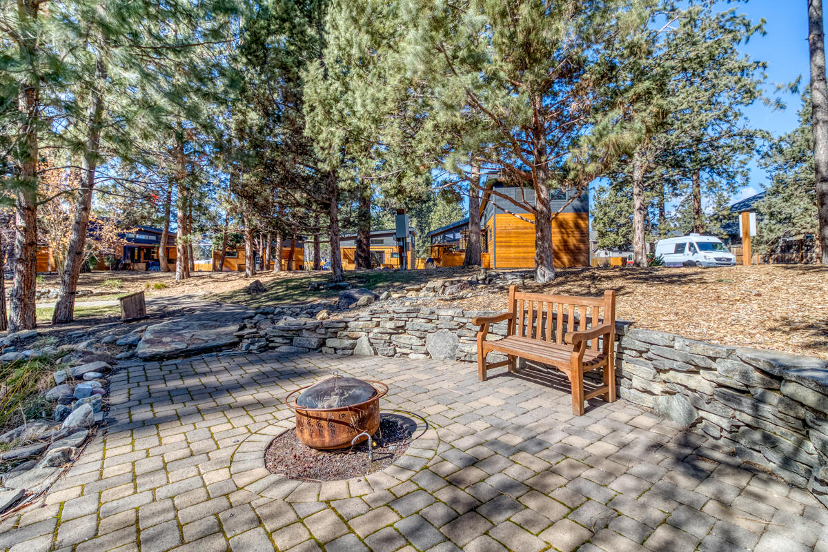 Hiatus - Residential