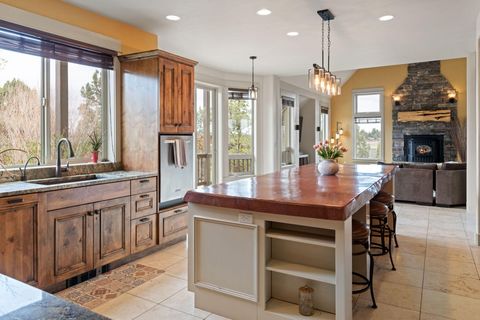Tiny photo for 24442 Dodds Road, Bend, OR 97701 (MLS # 220219839)