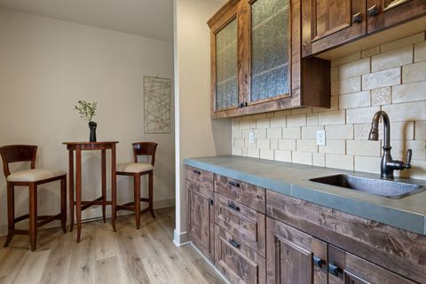 Tiny photo for 24442 Dodds Road, Bend, OR 97701 (MLS # 220219839)