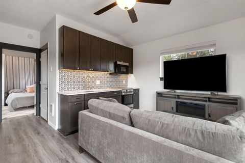 Tiny photo for 24442 Dodds Road, Bend, OR 97701 (MLS # 220219839)