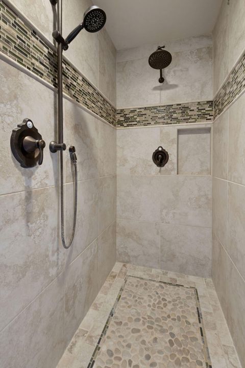 Tiny photo for 24442 Dodds Road, Bend, OR 97701 (MLS # 220219839)