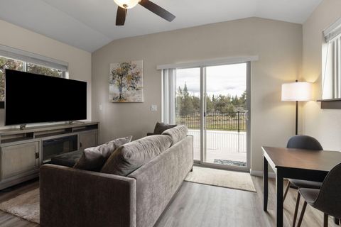 Tiny photo for 24442 Dodds Road, Bend, OR 97701 (MLS # 220219839)