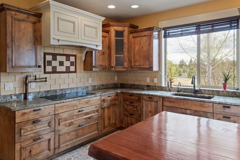 Tiny photo for 24442 Dodds Road, Bend, OR 97701 (MLS # 220219839)