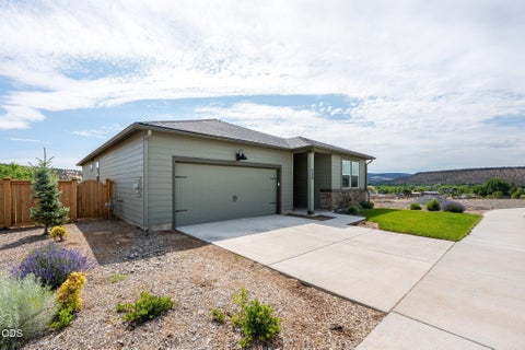 Tiny photo for 417 NE Union Loop, Prineville, OR 97754 (MLS # 220224443)