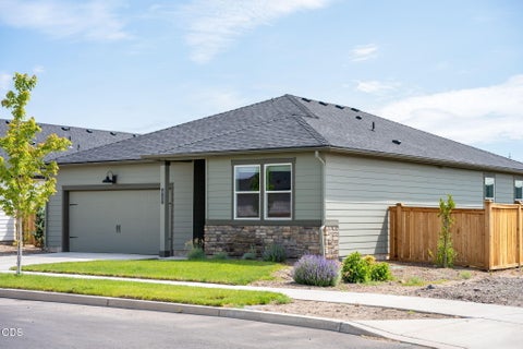 Tiny photo for 417 NE Union Loop, Prineville, OR 97754 (MLS # 220224443)