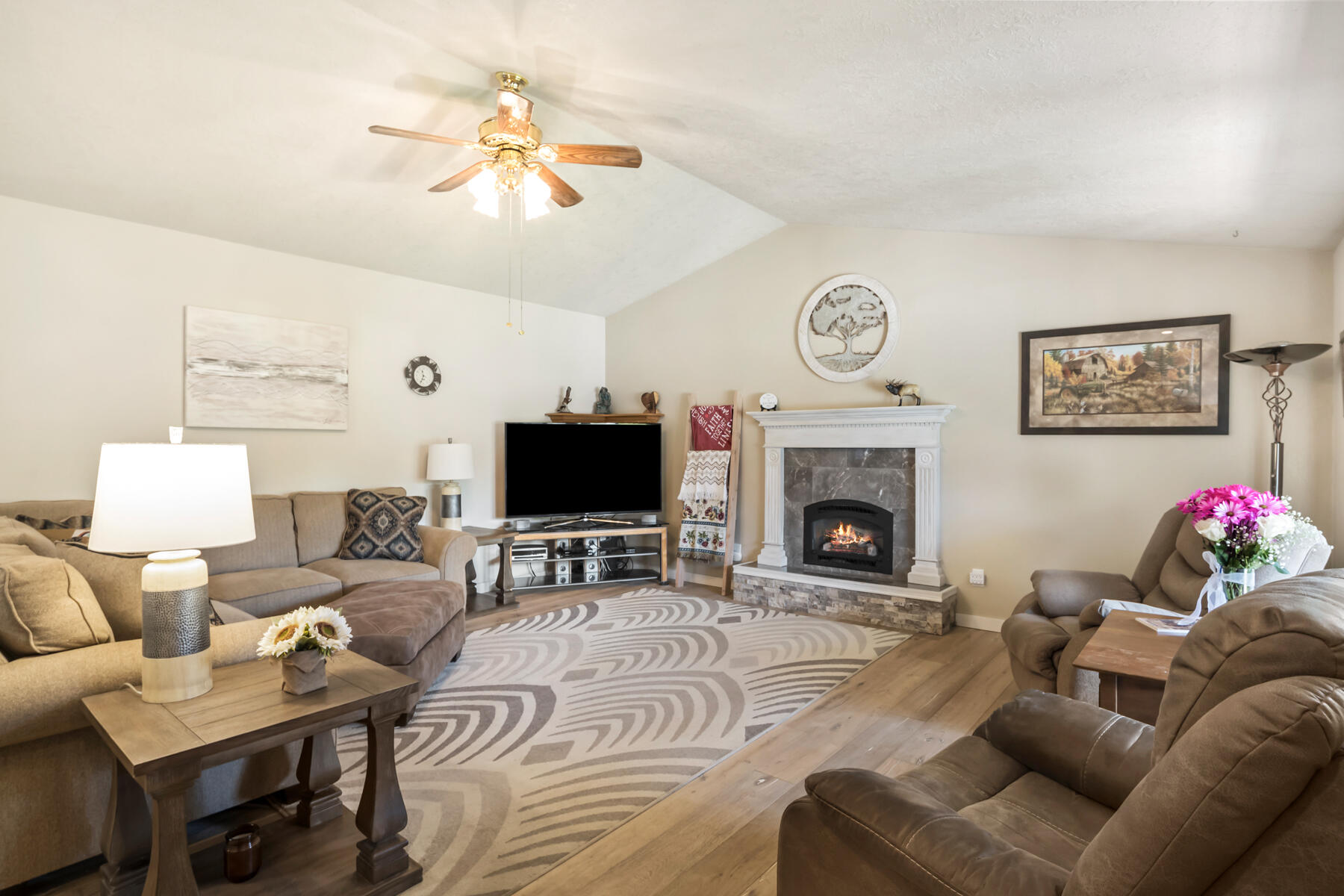 2020 NE Hall Circle