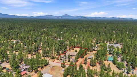 Tiny photo for 16108 Leona Lane, La Pine, OR 97739 (MLS # 220226369)