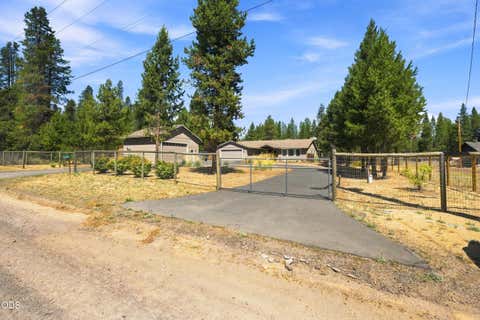 Tiny photo for 16108 Leona Lane, La Pine, OR 97739 (MLS # 220226369)