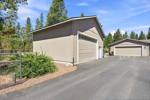 Tiny photo for 16108 Leona Lane, La Pine, OR 97739 (MLS # 220226369)