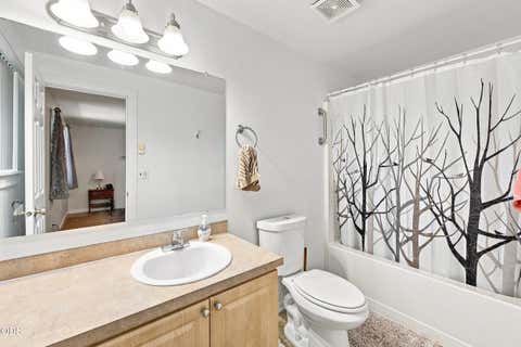 Tiny photo for 16108 Leona Lane, La Pine, OR 97739 (MLS # 220226369)